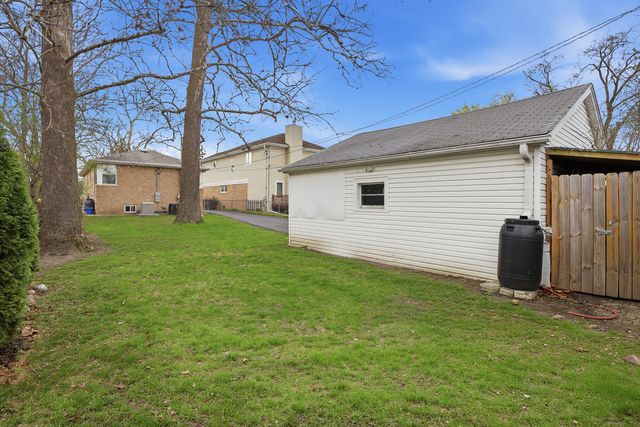 318 Hibbard Road, Wilmette, IL 60091