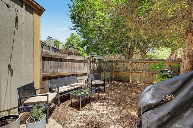 8198 S Columbine Court, Centennial, CO 80122