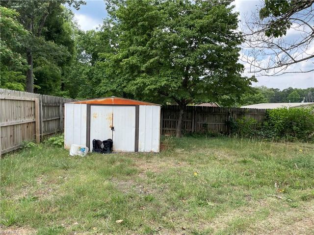 4404 Vickrey Chapel Road, Jamestown, NC 27282