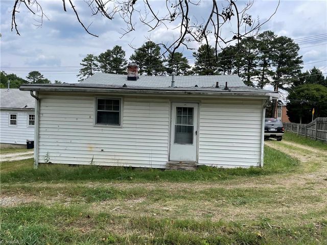 4404 Vickrey Chapel Road, Jamestown, NC 27282