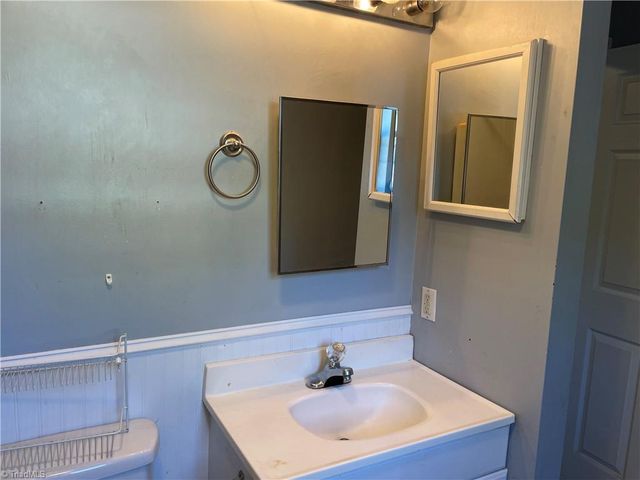 4404 Vickrey Chapel Road, Jamestown, NC 27282