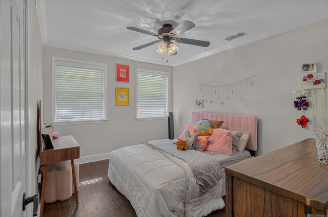 660 Lakeview Dr, Denham Springs, LA 70726