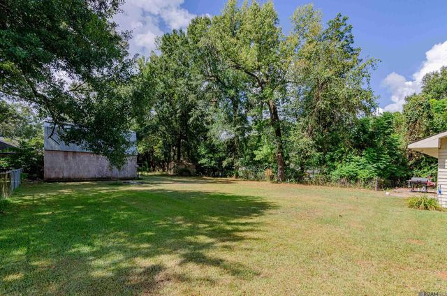 660 Lakeview Dr, Denham Springs, LA 70726