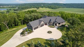 1500 Weatherhill Ridge Court SW, Rochester Twp, MN 55902
