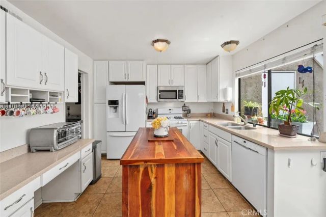 14 Greenleaf, Irvine, CA 92604