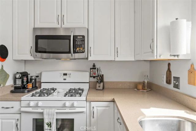 14 Greenleaf, Irvine, CA 92604