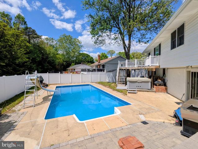 336 REGINA CT, Millersville, MD 21108