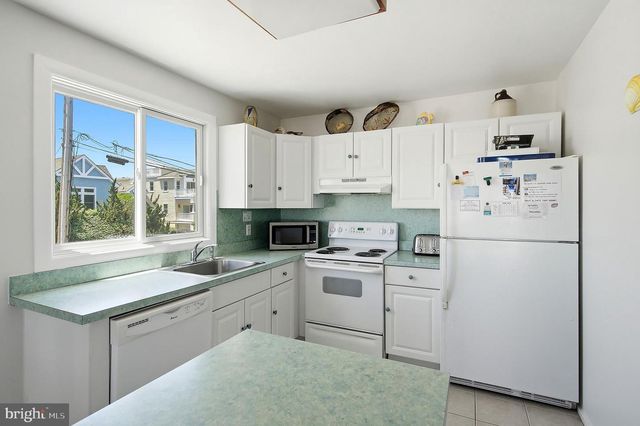 201 JEFFERIS AVE, Beach Haven, NJ 08008