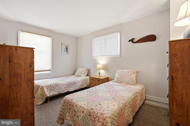 201 JEFFERIS AVE, Beach Haven, NJ 08008