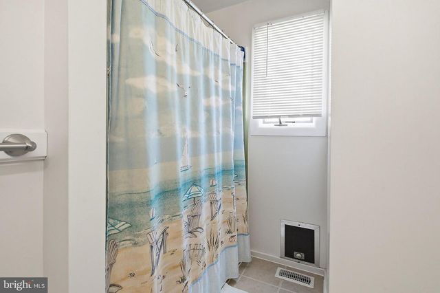 201 JEFFERIS AVE, Beach Haven, NJ 08008