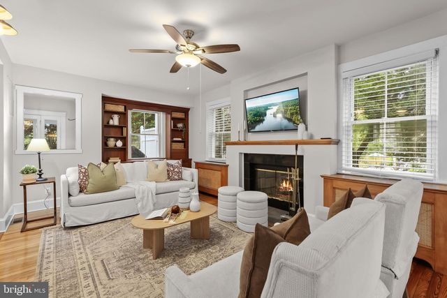 923 ARRAN RD, Baltimore, MD 21239