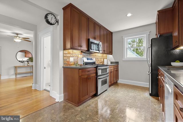 923 ARRAN RD, Baltimore, MD 21239