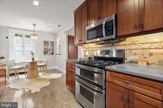 923 ARRAN RD, Baltimore, MD 21239