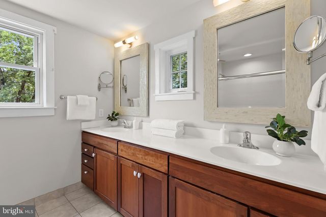 923 ARRAN RD, Baltimore, MD 21239