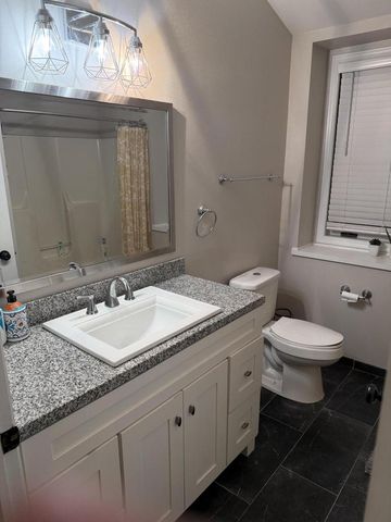 5350 W Yale DRIVE, Franklin, WI 53132