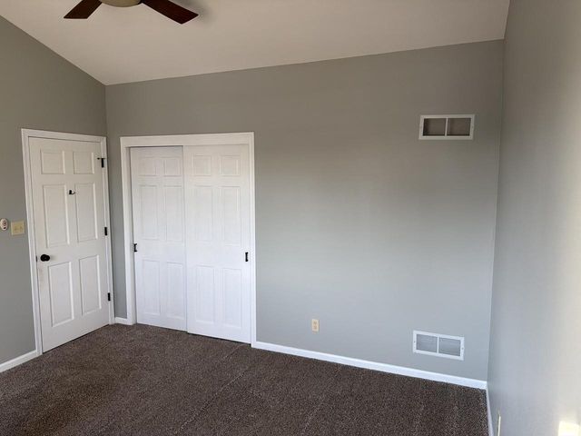 5350 W Yale DRIVE, Franklin, WI 53132