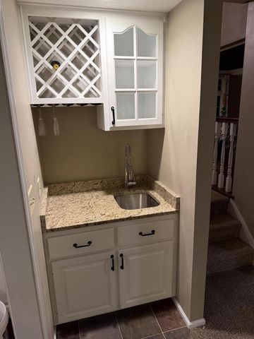 5350 W Yale DRIVE, Franklin, WI 53132