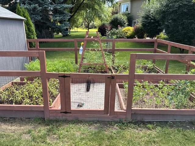 5350 W Yale DRIVE, Franklin, WI 53132