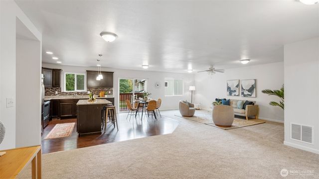 171 SW Marcia Way, Port Orchard, WA 98366