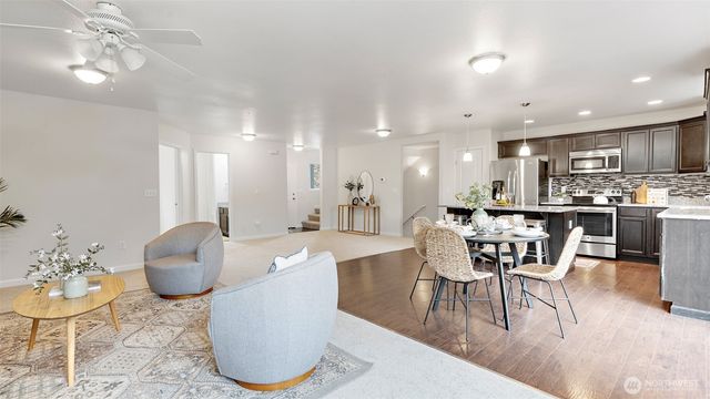 171 SW Marcia Way, Port Orchard, WA 98366