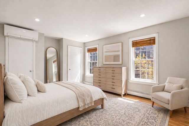 11 Dartmouth Place 3, Boston, MA 02116