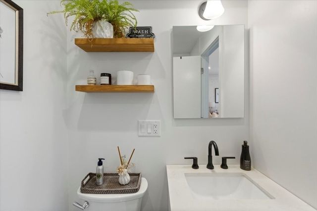 11 Dartmouth Place 3, Boston, MA 02116