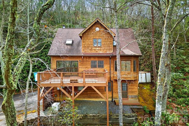 169 Hilltop Road, Black Mountain, NC 28711