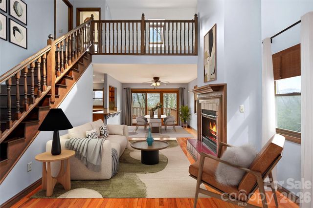 169 Hilltop Road, Black Mountain, NC 28711