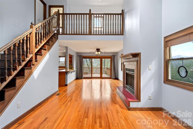 169 Hilltop Road, Black Mountain, NC 28711