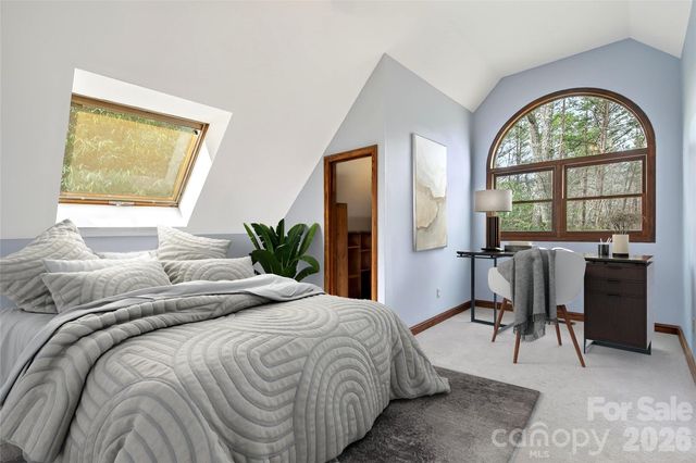 169 Hilltop Road, Black Mountain, NC 28711