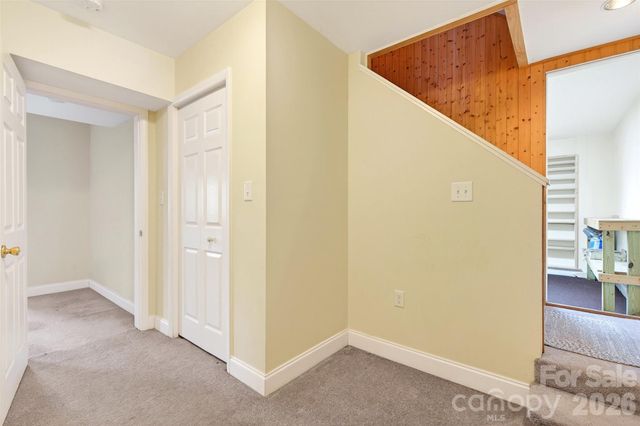 169 Hilltop Road, Black Mountain, NC 28711