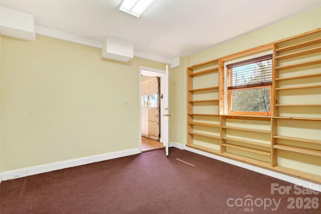 169 Hilltop Road, Black Mountain, NC 28711