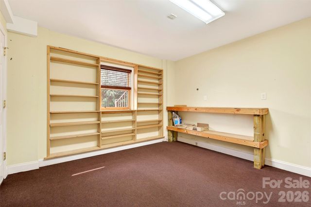 169 Hilltop Road, Black Mountain, NC 28711