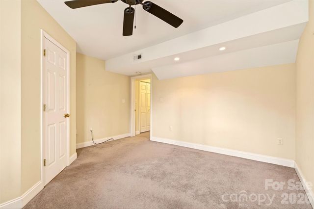 169 Hilltop Road, Black Mountain, NC 28711