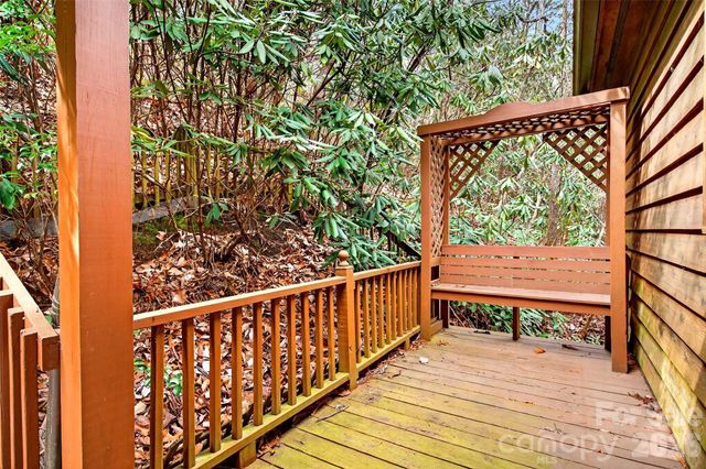 169 Hilltop Road, Black Mountain, NC 28711