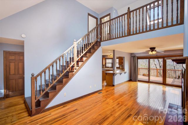 169 Hilltop Road, Black Mountain, NC 28711