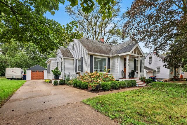 170 E 35th Street, Holland, MI 49423
