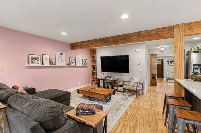 170 E 35th Street, Holland, MI 49423