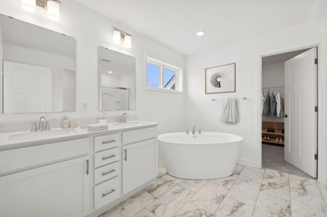 2584 Aspen Court, Shakopee, MN 55379