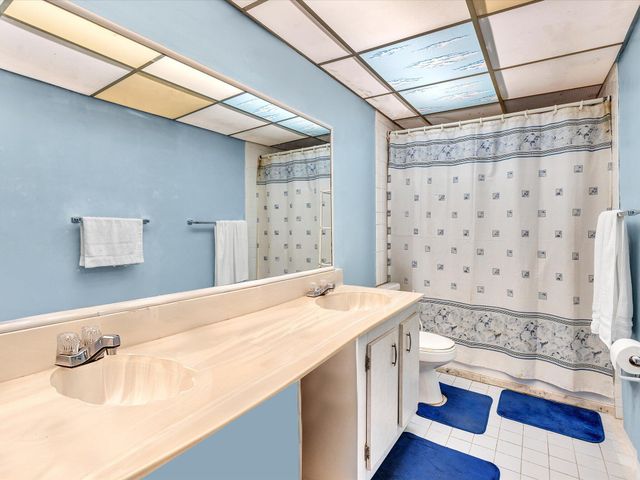 2800 NW 56th A404, Lauderhill, FL 33313