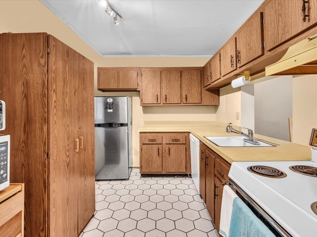 2800 NW 56th A404, Lauderhill, FL 33313