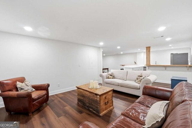 1095 Laurian Park Drive, Roswell, GA 30075