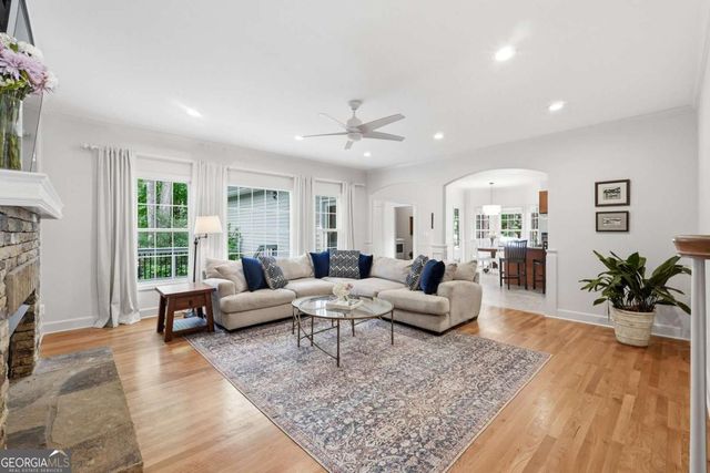 1095 Laurian Park Drive, Roswell, GA 30075