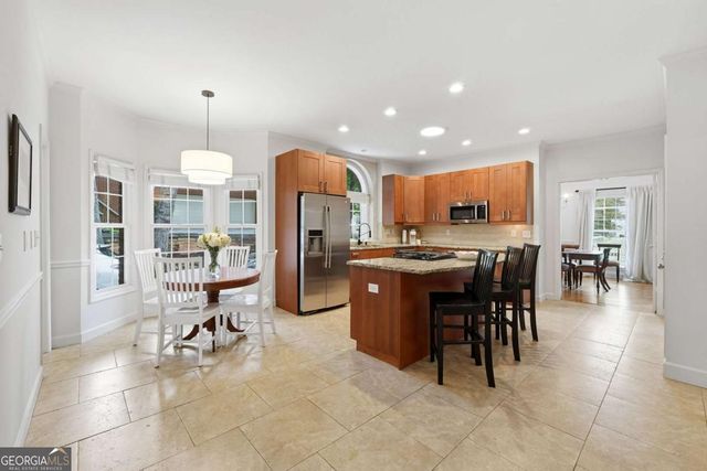 1095 Laurian Park Drive, Roswell, GA 30075
