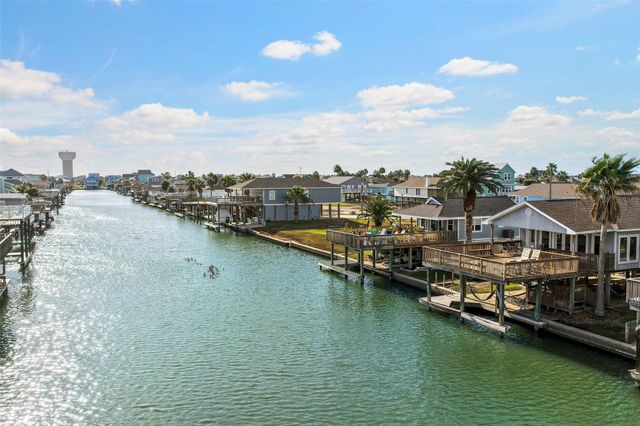 4610 Jamaica Cove Road, Jamaica Beach, TX 77554