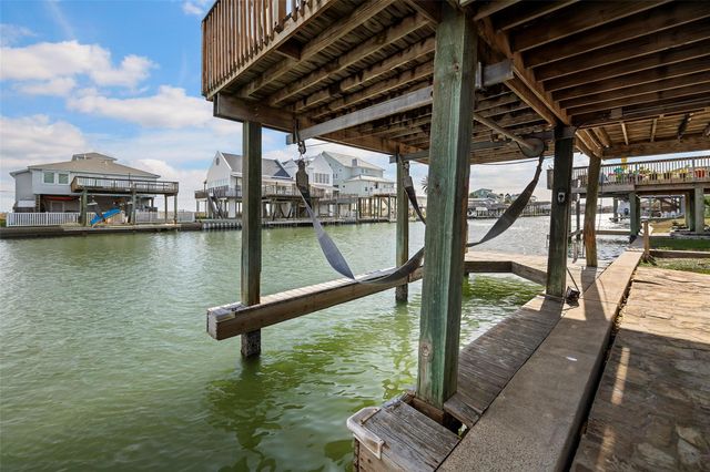 4610 Jamaica Cove Road, Jamaica Beach, TX 77554