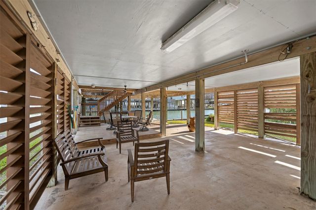 4610 Jamaica Cove Road, Jamaica Beach, TX 77554