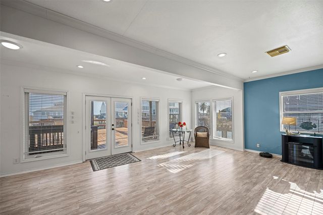 4610 Jamaica Cove Road, Jamaica Beach, TX 77554