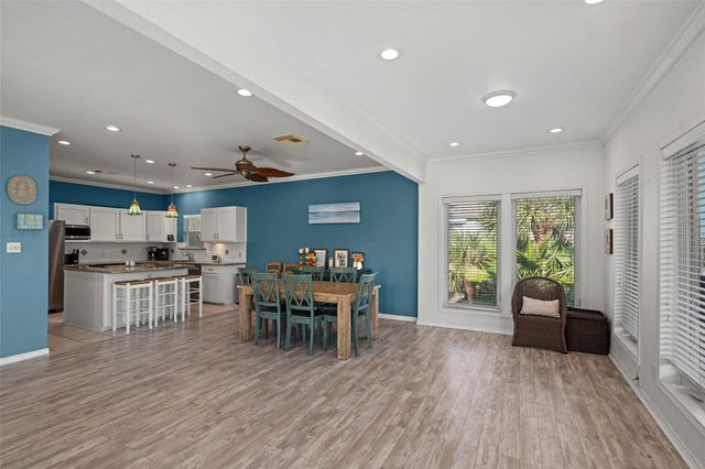 4610 Jamaica Cove Road, Jamaica Beach, TX 77554