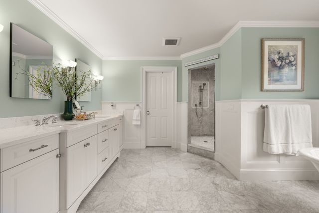 99 Country Way, Needham, MA 02492